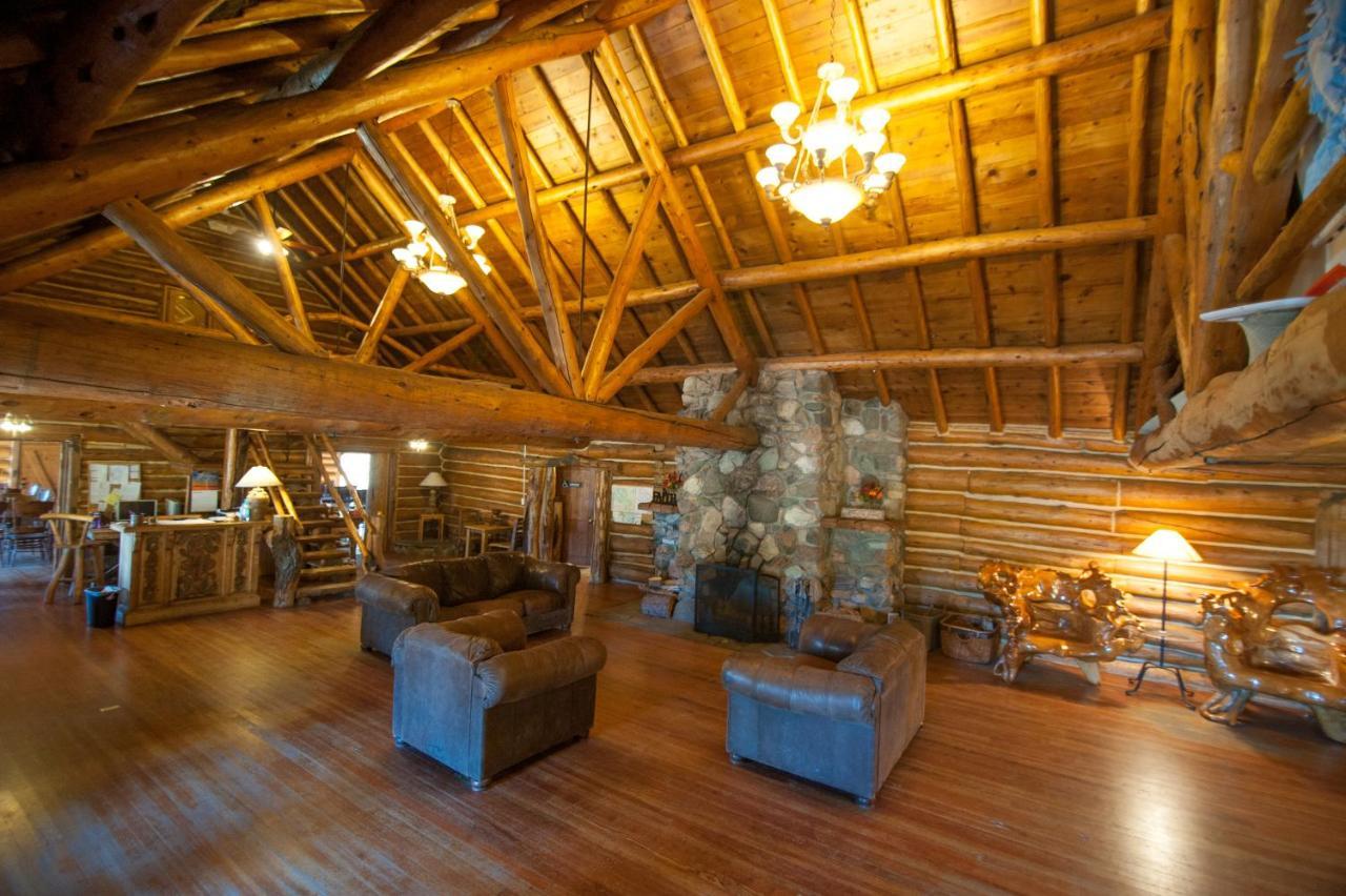 Snowy Mountain Lodge Centennial Exterior photo