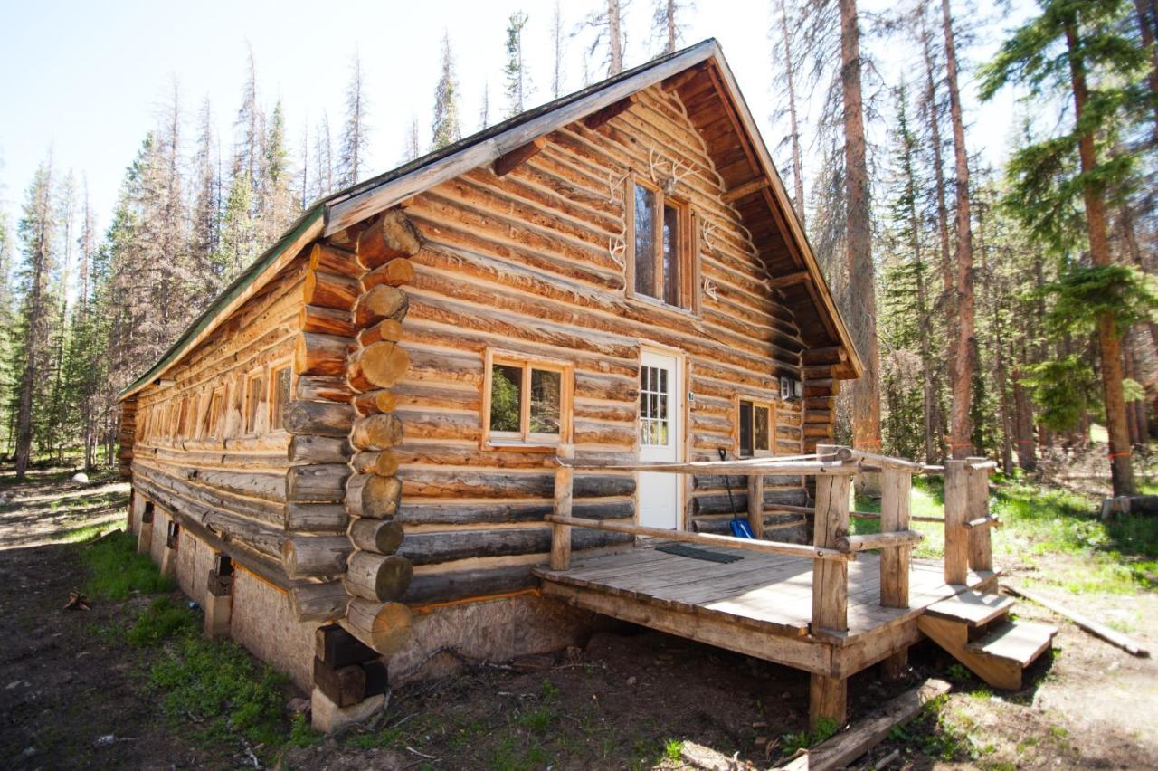 Snowy Mountain Lodge Centennial Exterior photo